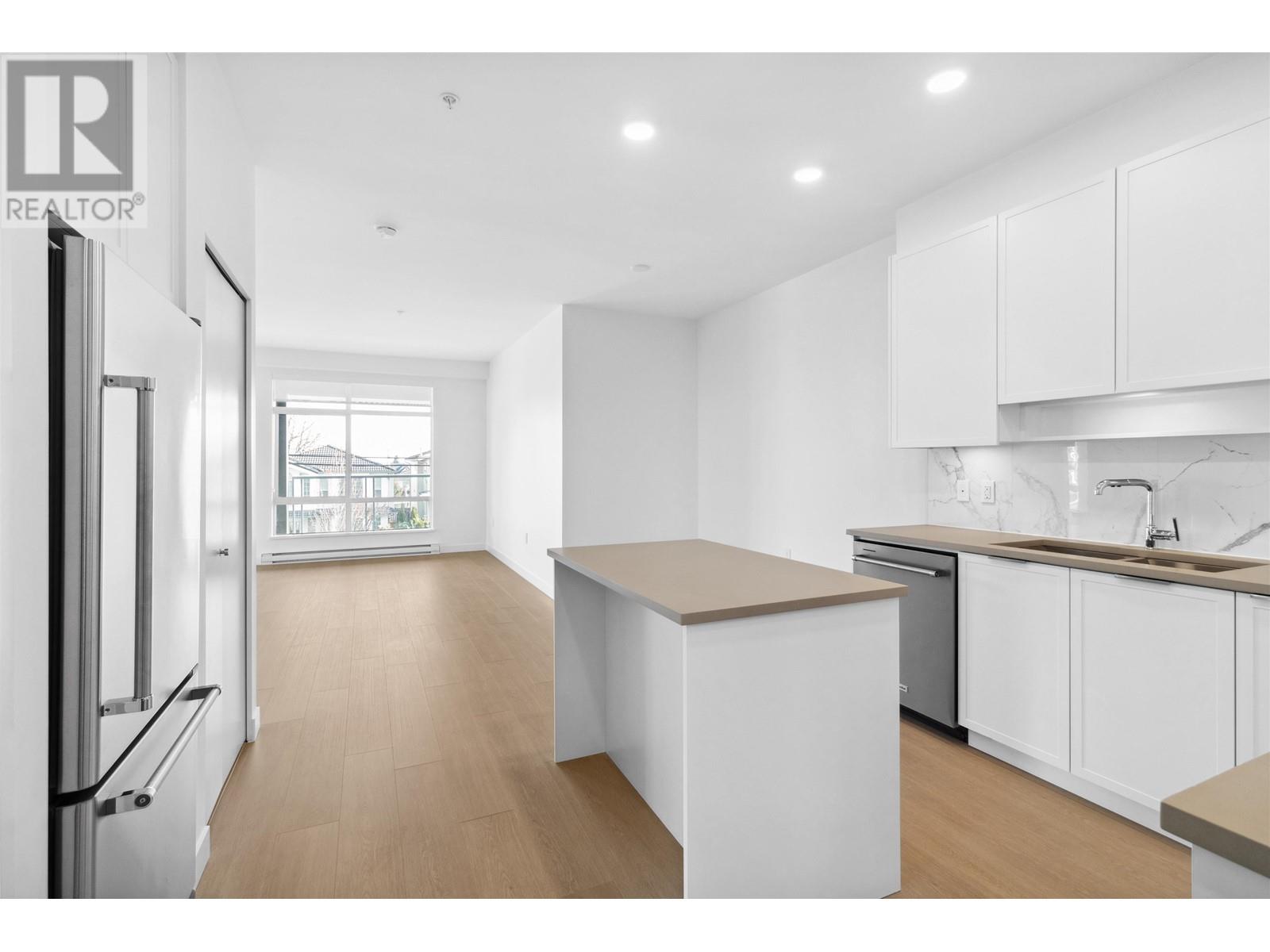 2xx 7123 11 Avenue, Burnaby, British Columbia  V3N 0J6 - Photo 10 - R2978206
