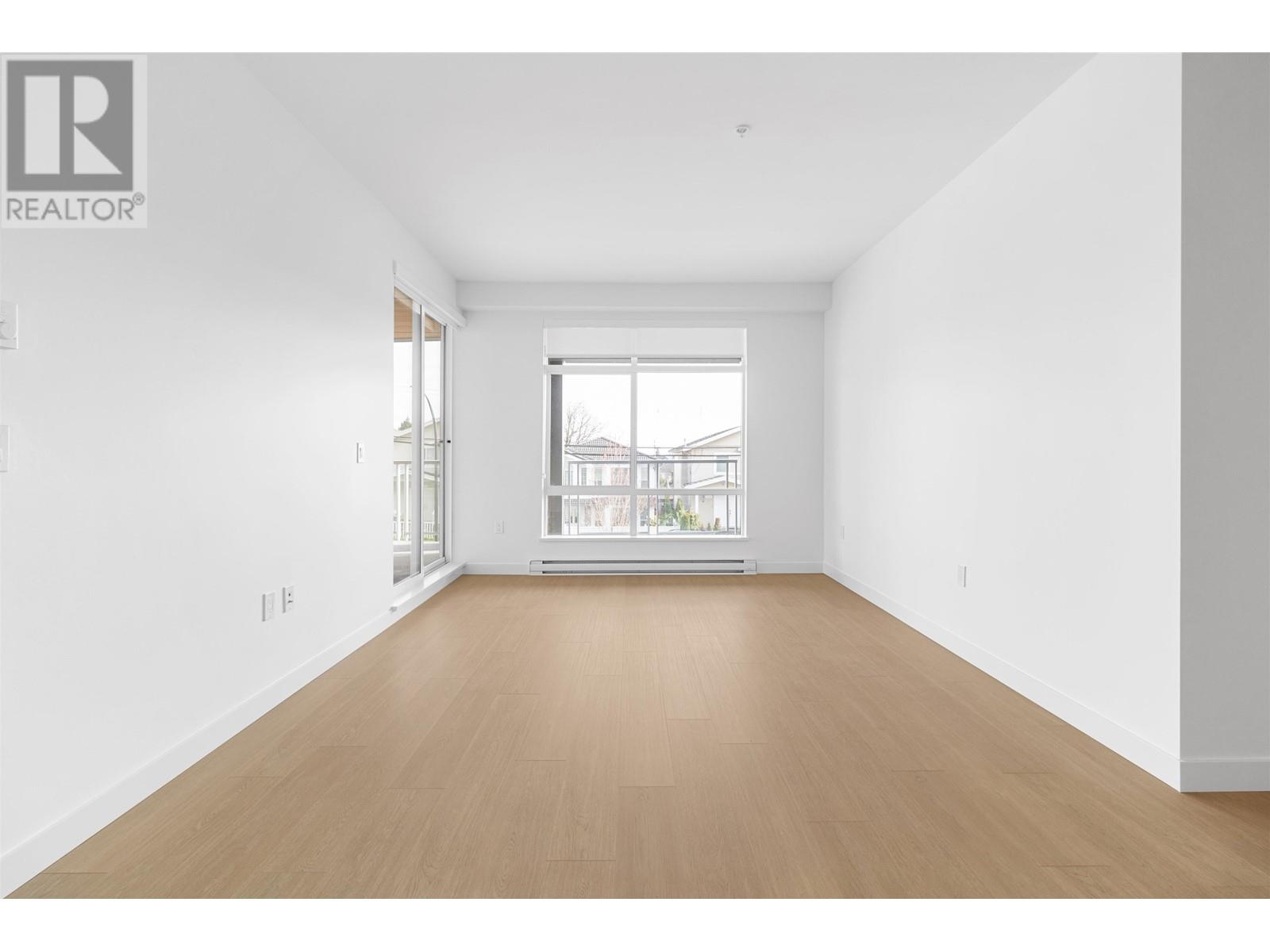 2xx 7123 11 Avenue, Burnaby, British Columbia  V3N 0J6 - Photo 5 - R2978206