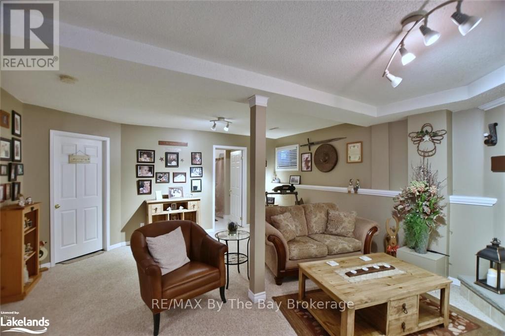 97 Glen Eton Road, Wasaga Beach, Ontario  L9Z 1E8 - Photo 33 - S11822764