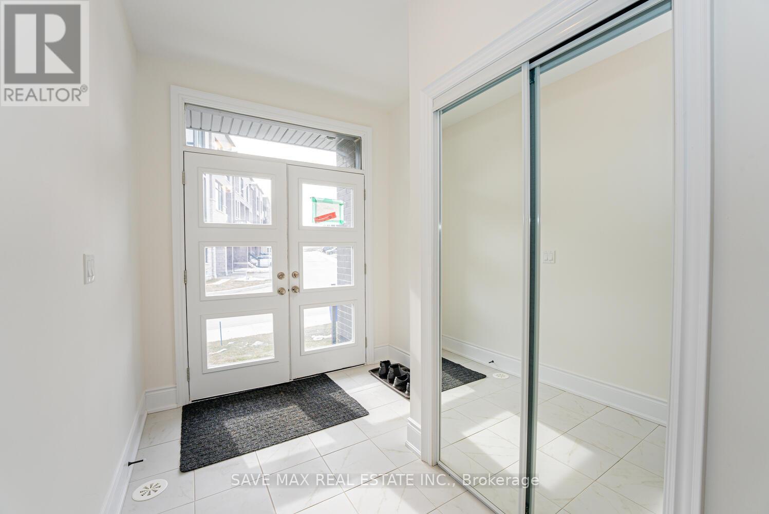Property at 23 PARADOX STREET image 4