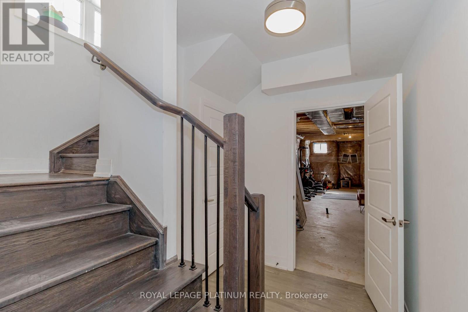 1343 Marblehead Road, Oakville, Ontario  L6M 5N7 - Photo 46 - W12020023
