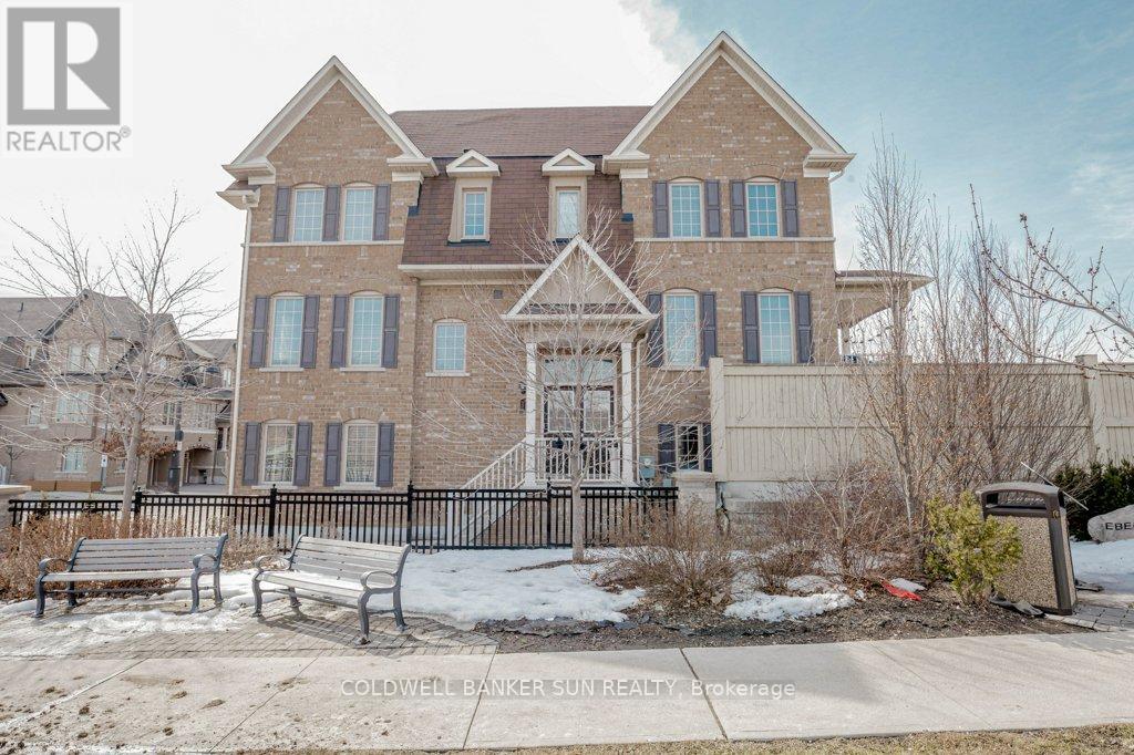 66 Sea Drifter Crescent, Brampton, Ontario  L6P 2S1 - Photo 4 - W12021444