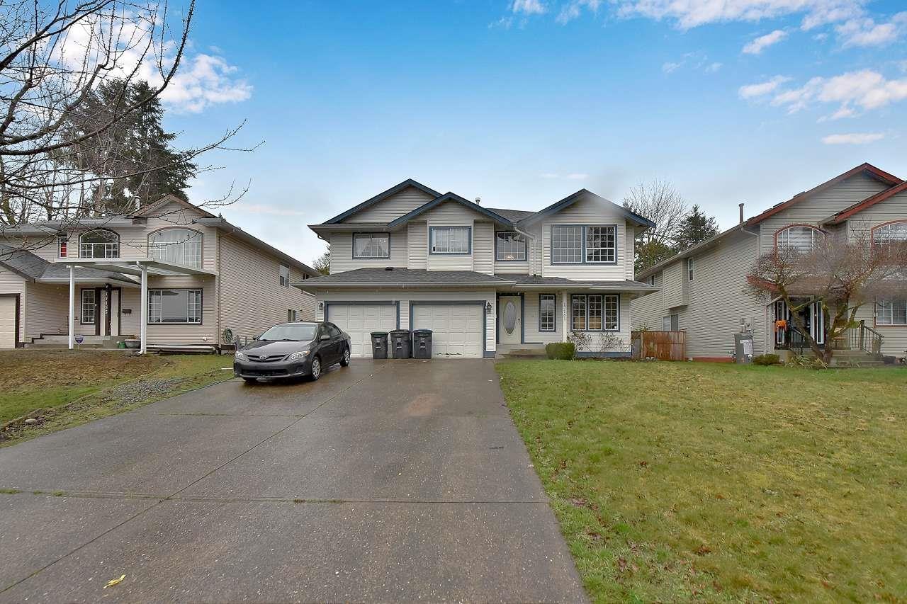 Property at 17161 57 AVENUE image 2