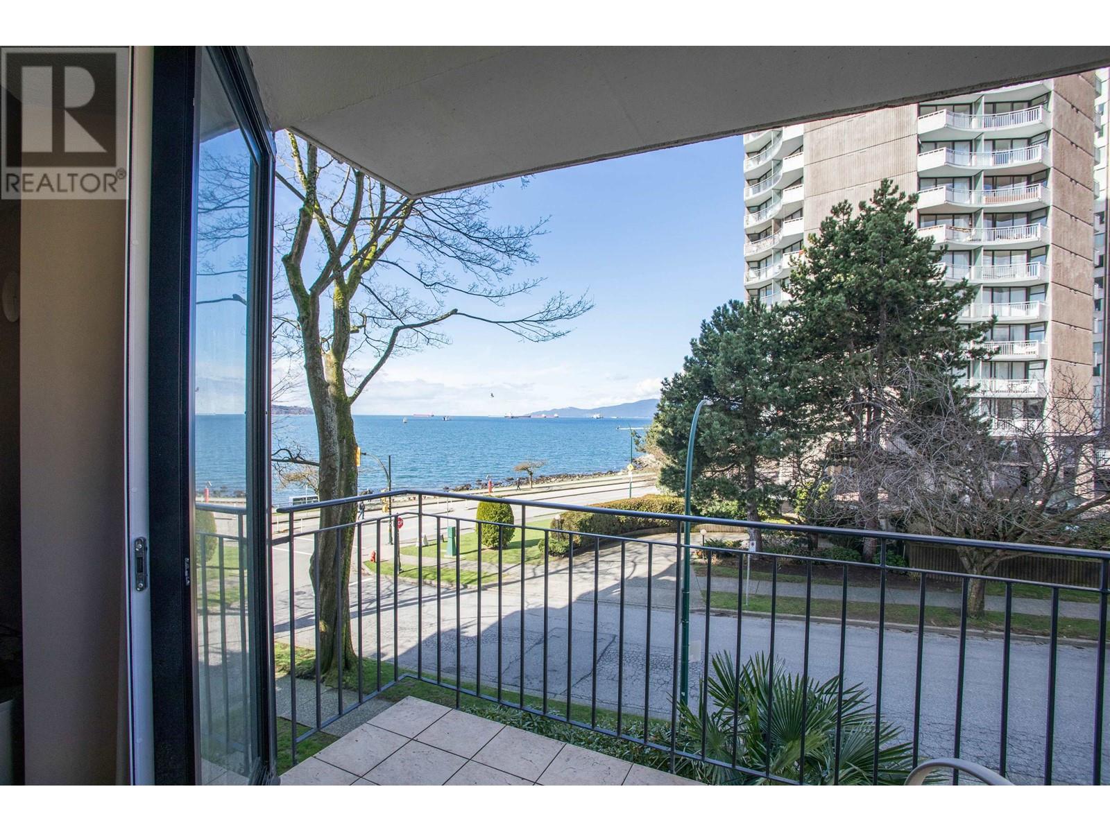 303 1575 Beach Avenue, Vancouver, British Columbia  V6G 1Y5 - Photo 5 - R2978038
