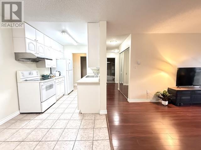 Listing Picture 6 of 18 : 231 8500 LANSDOWNE ROAD, Richmond / 烈治文 - 魯藝地產 Yvonne Lu Group - MLS Medallion Club Member