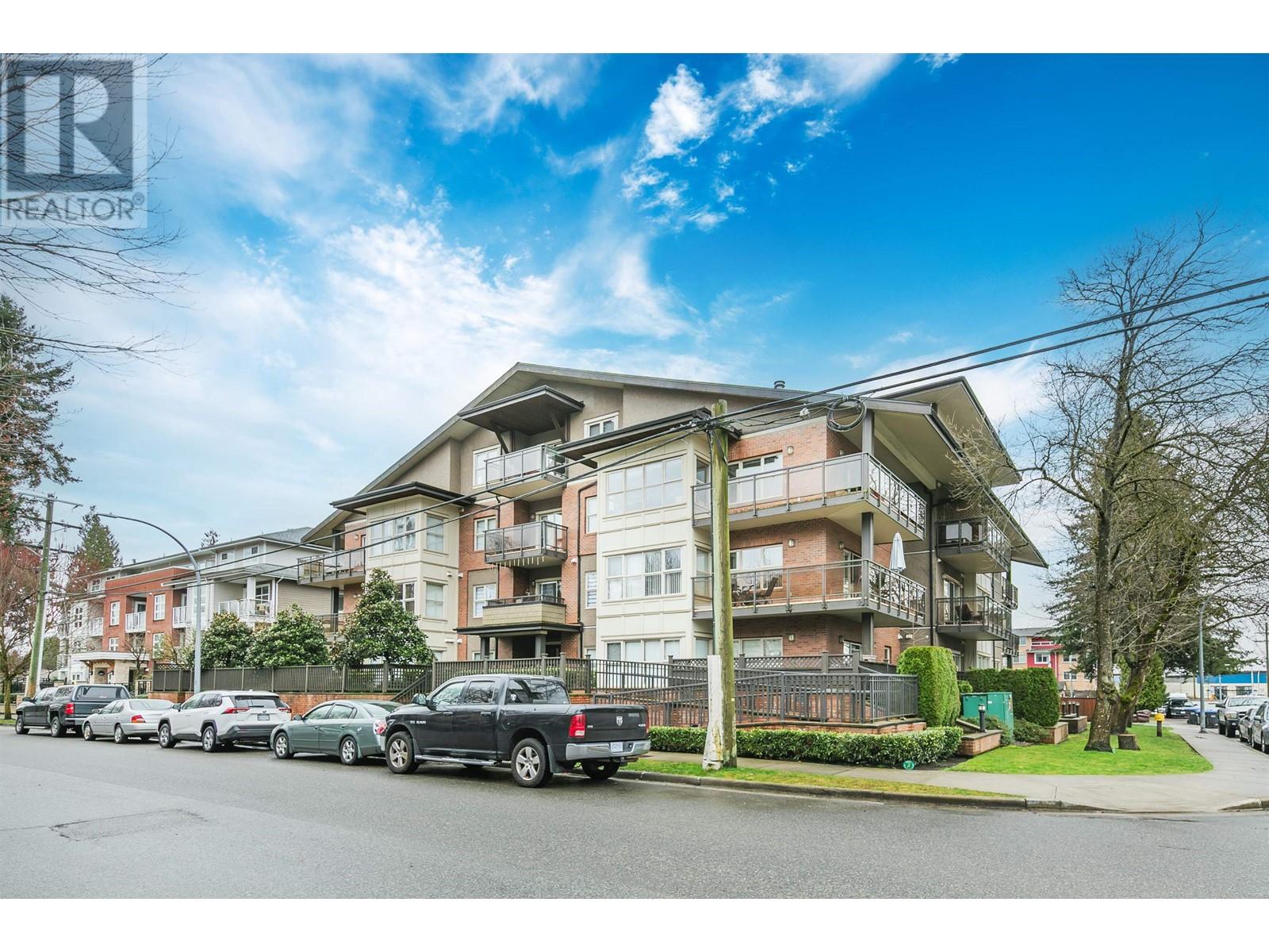 305 1988 SUFFOLK AVENUE, port coquitlam, British Columbia