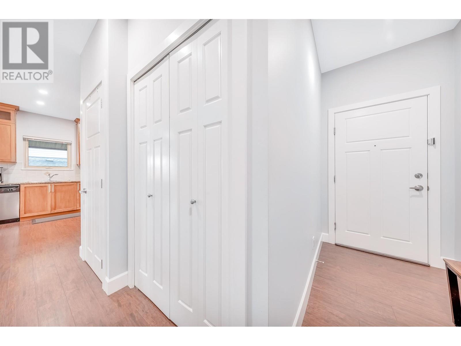 305 1988 Suffolk Avenue, Port Coquitlam, British Columbia  V3B 1H2 - Photo 18 - R2977025