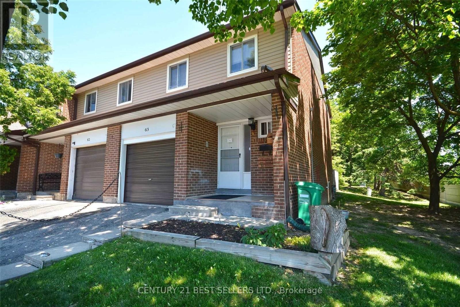 63 - 3025 Cedarglen Gate, Mississauga, Ontario  L5C 2V7 - Photo 2 - W12021508