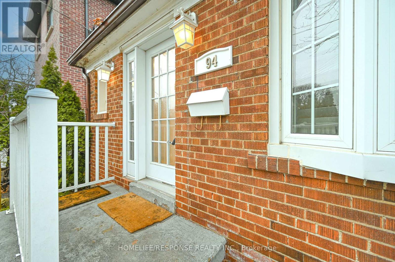 Property at 94 YORKVIEW DRIVE image 5