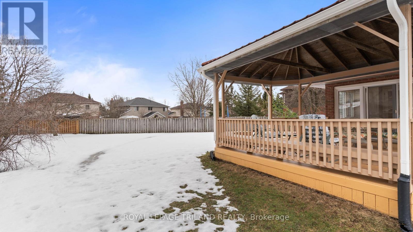 102 Masonville Court, London North (North G), Ontario  N5X 3M5 - Photo 43 - X12007616