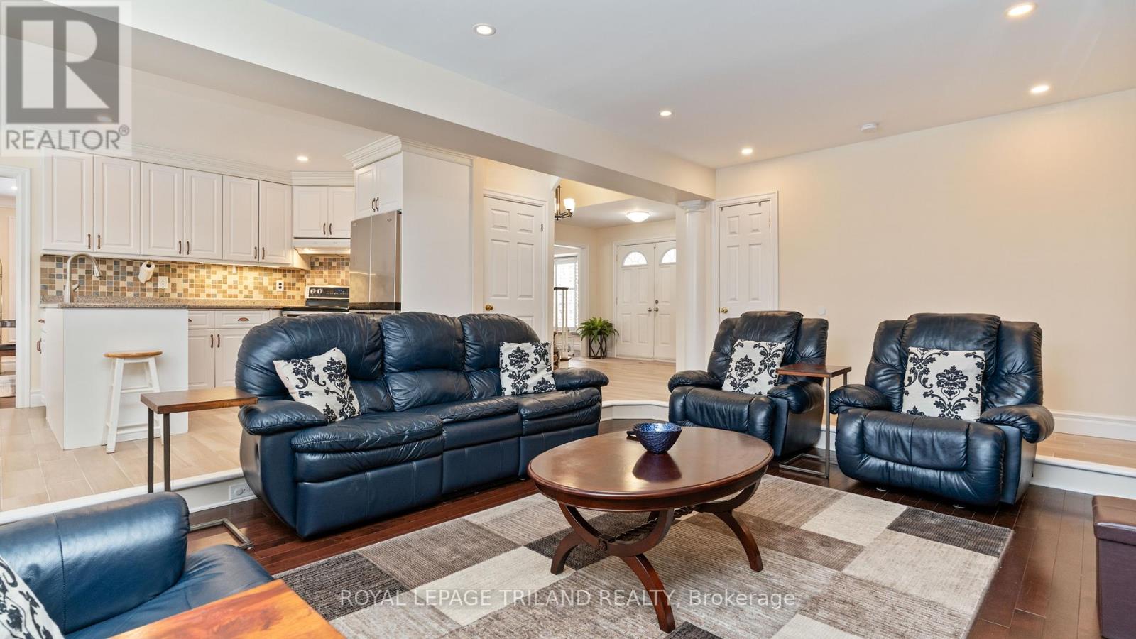 102 Masonville Court, London North (North G), Ontario  N5X 3M5 - Photo 8 - X12007616