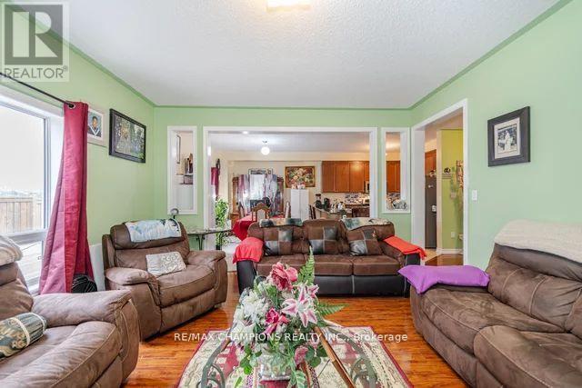 502 Wansbrough Way, Shelburne, Ontario  L9V 2S6 - Photo 7 - X12021532