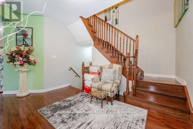 502 Wansbrough Way, Shelburne, Ontario  L9V 2S6 - Photo 9 - X12021532