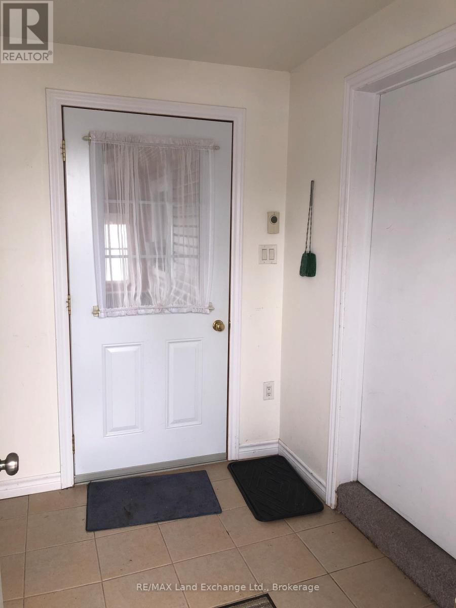 188 Broadway Street, Kincardine, Ontario  N2Z 2X9 - Photo 14 - X11961529