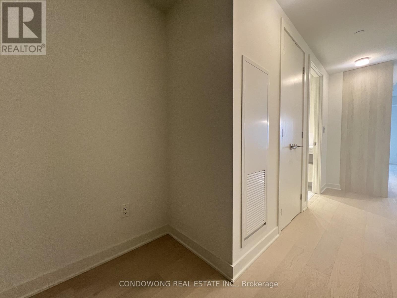 2105 - 11 Yorkville Avenue, Toronto, Ontario  M4W 0B7 - Photo 14 - C12007665