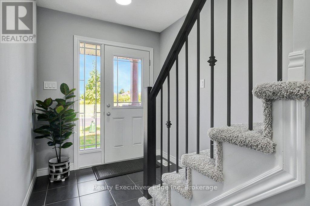 Property at 59 JOHN BRABSON CRESCENT image 5