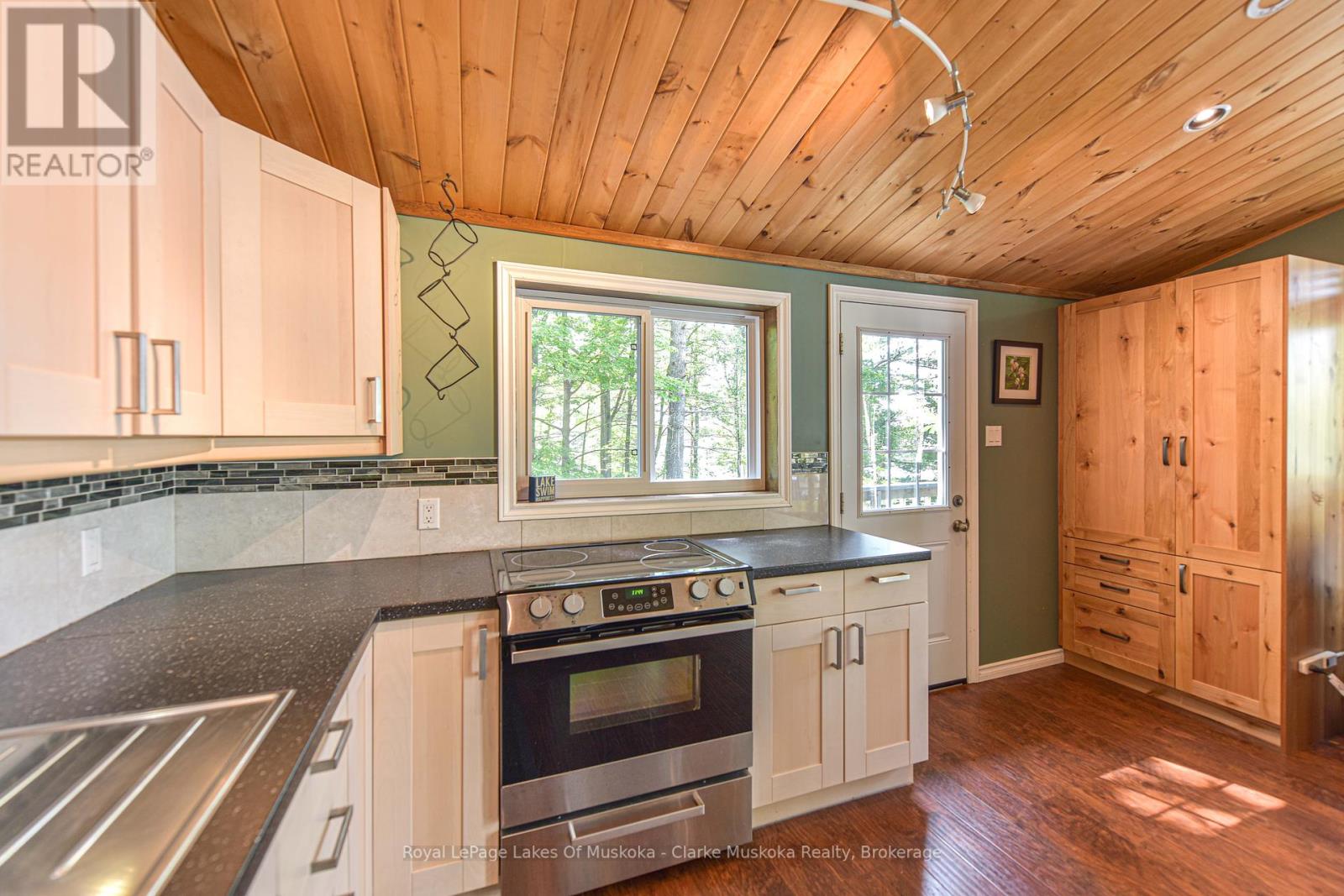 3946 East Shore Road, Severn, Ontario  L0K 1E0 - Photo 11 - S12006878