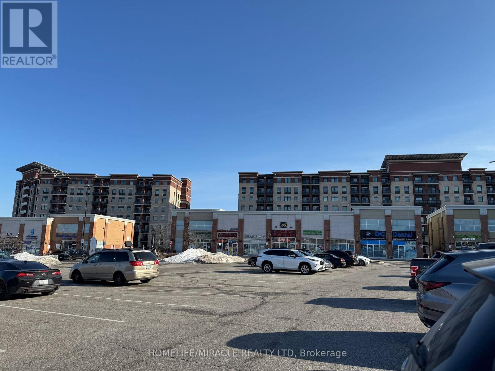 #38 - 35 Karachi Drive, Markham, Ontario  L3S 0B5 - Photo 3 - N12021043