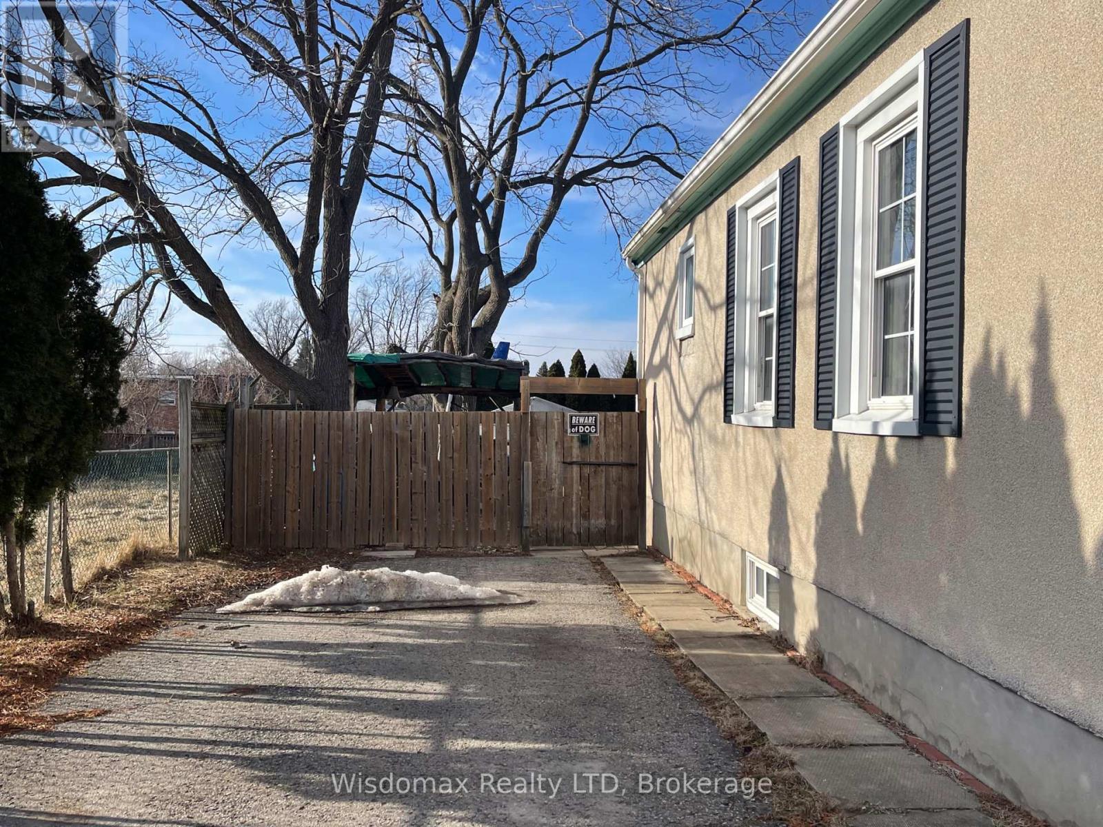 Property at 40 ST. PAUL STREET W image 3