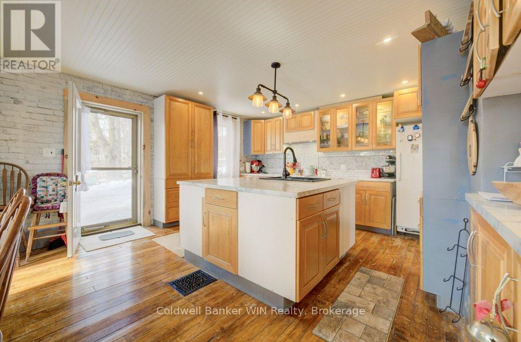 3095 Old Mill Street, Howick, Ontario  N0G 1V0 - Photo 3 - X12021608