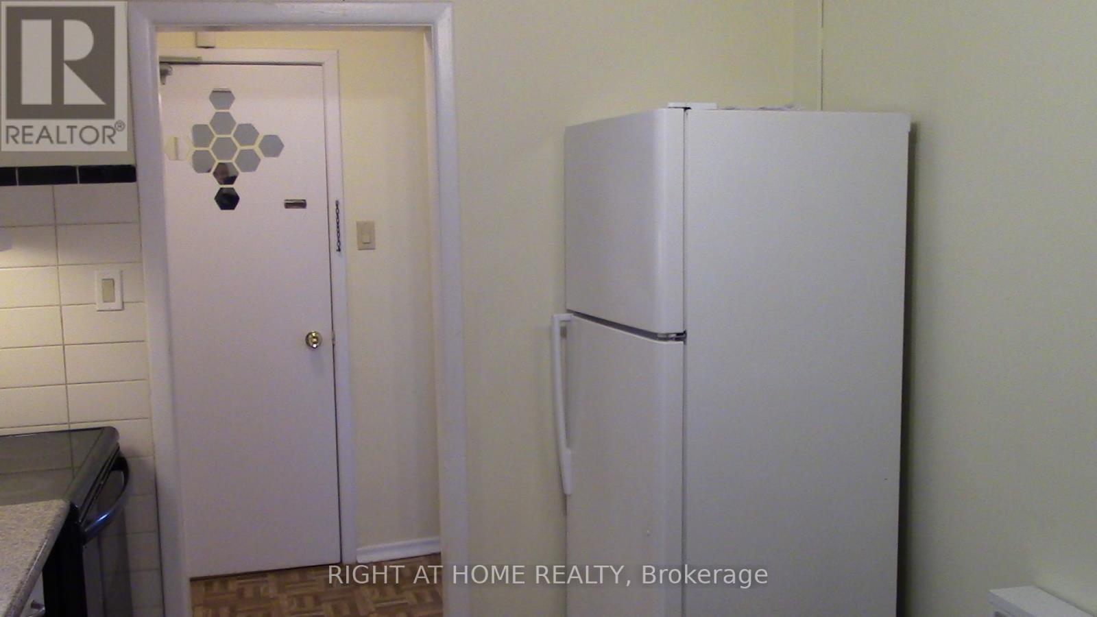 1 - 174 Times Road, Toronto, Ontario  M6B 3M6 - Photo 9 - W12019051