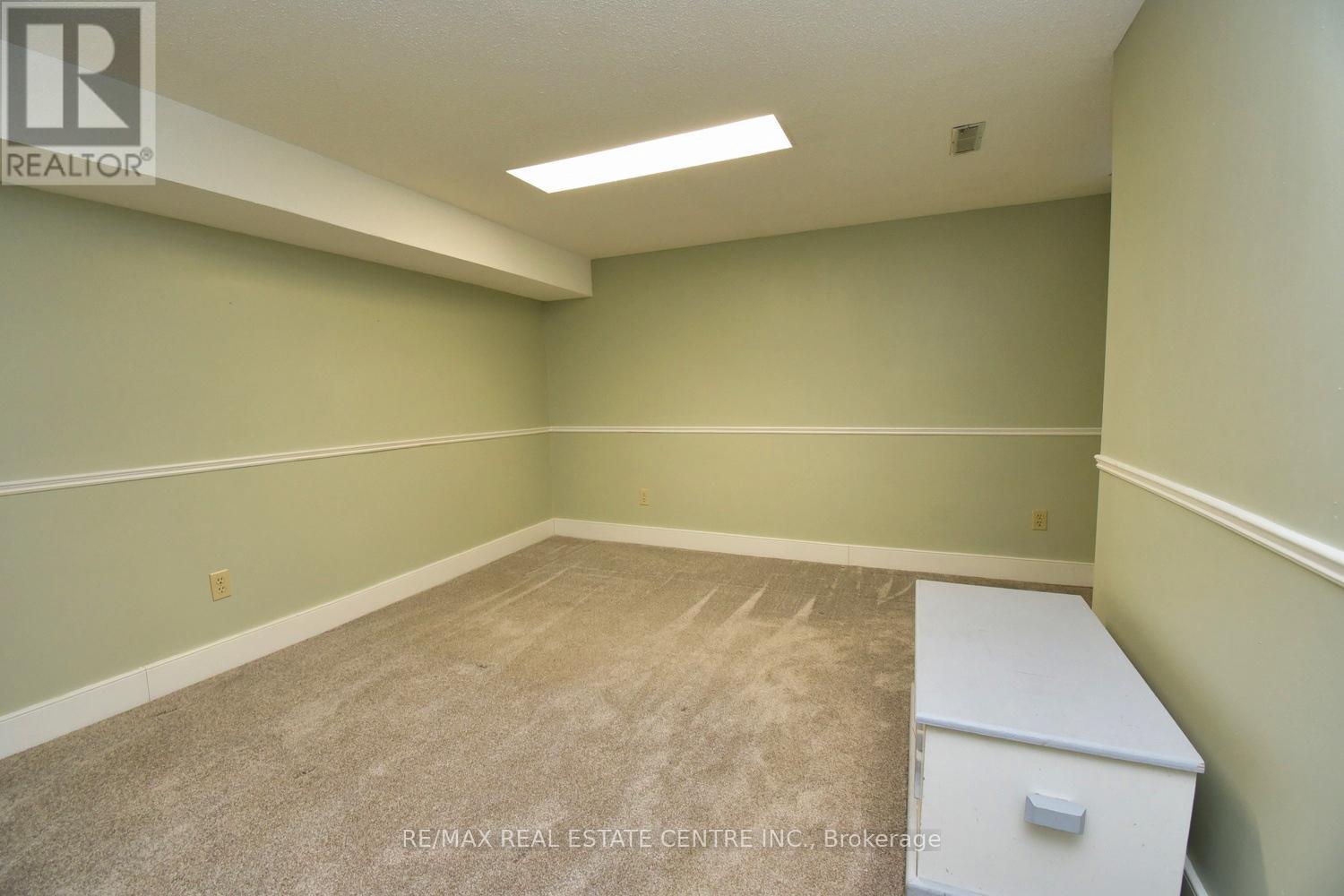 56 Muscot Drive, Hamilton, Ontario  L8J 2B3 - Photo 26 - X12021620