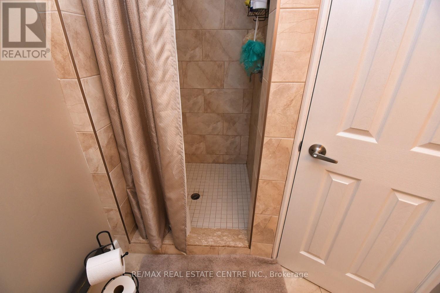 56 Muscot Drive, Hamilton, Ontario  L8J 2B3 - Photo 29 - X12021620