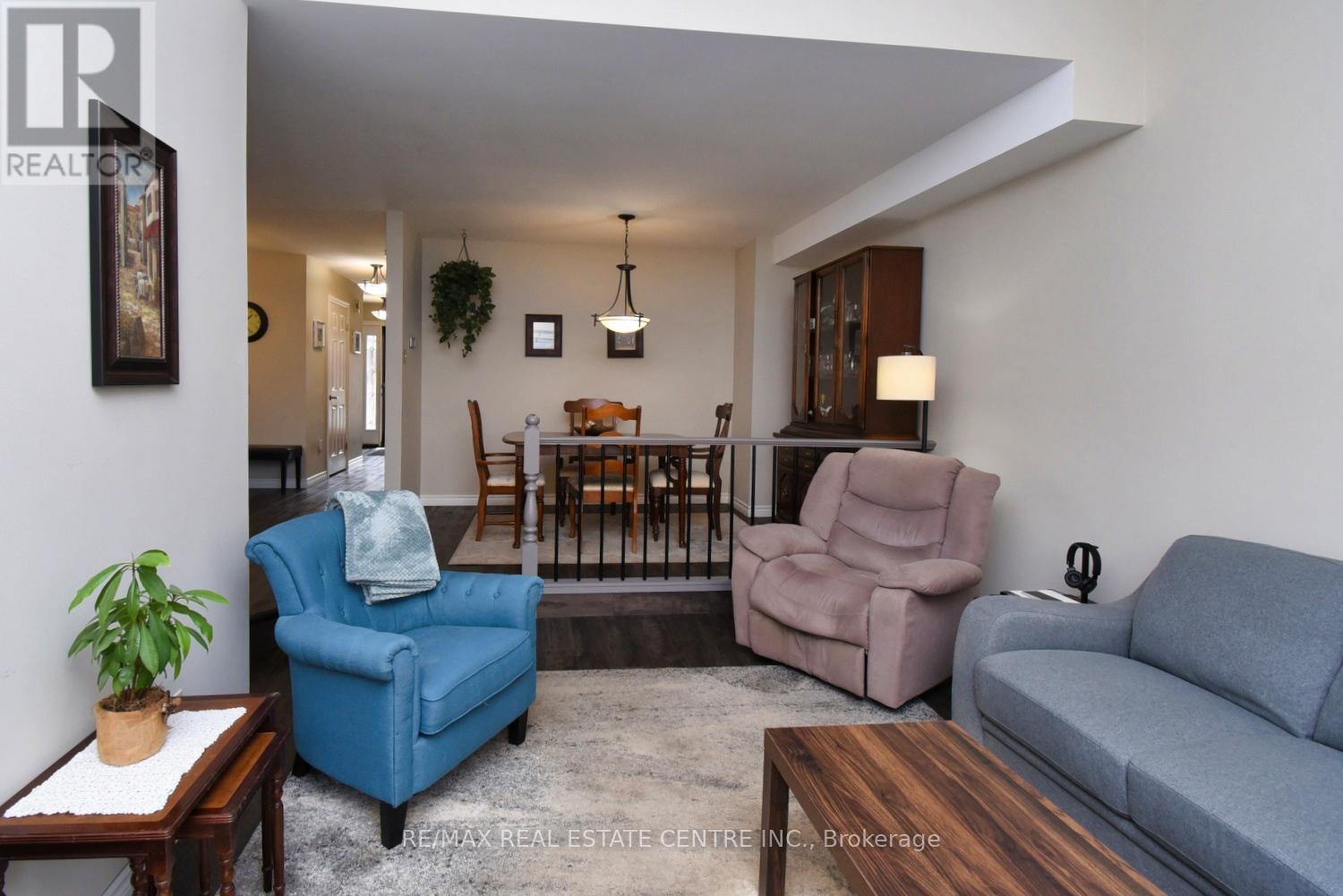 56 Muscot Drive, Hamilton, Ontario  L8J 2B3 - Photo 7 - X12021620