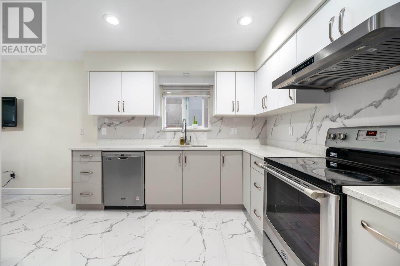 3210 E 23rd Avenue, Vancouver, British Columbia  V5R 1B7 - Photo 13 - R2977055