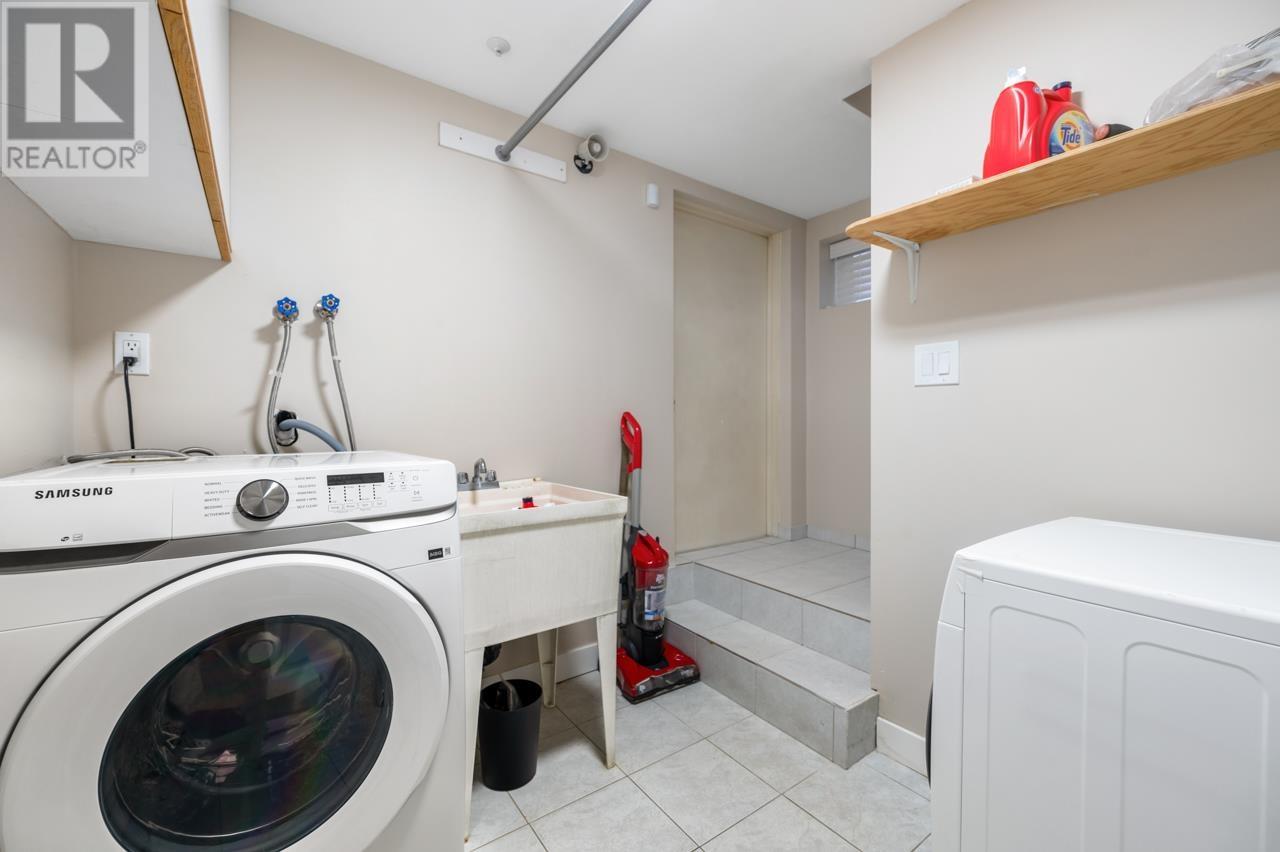 3210 E 23rd Avenue, Vancouver, British Columbia  V5R 1B7 - Photo 24 - R2977055