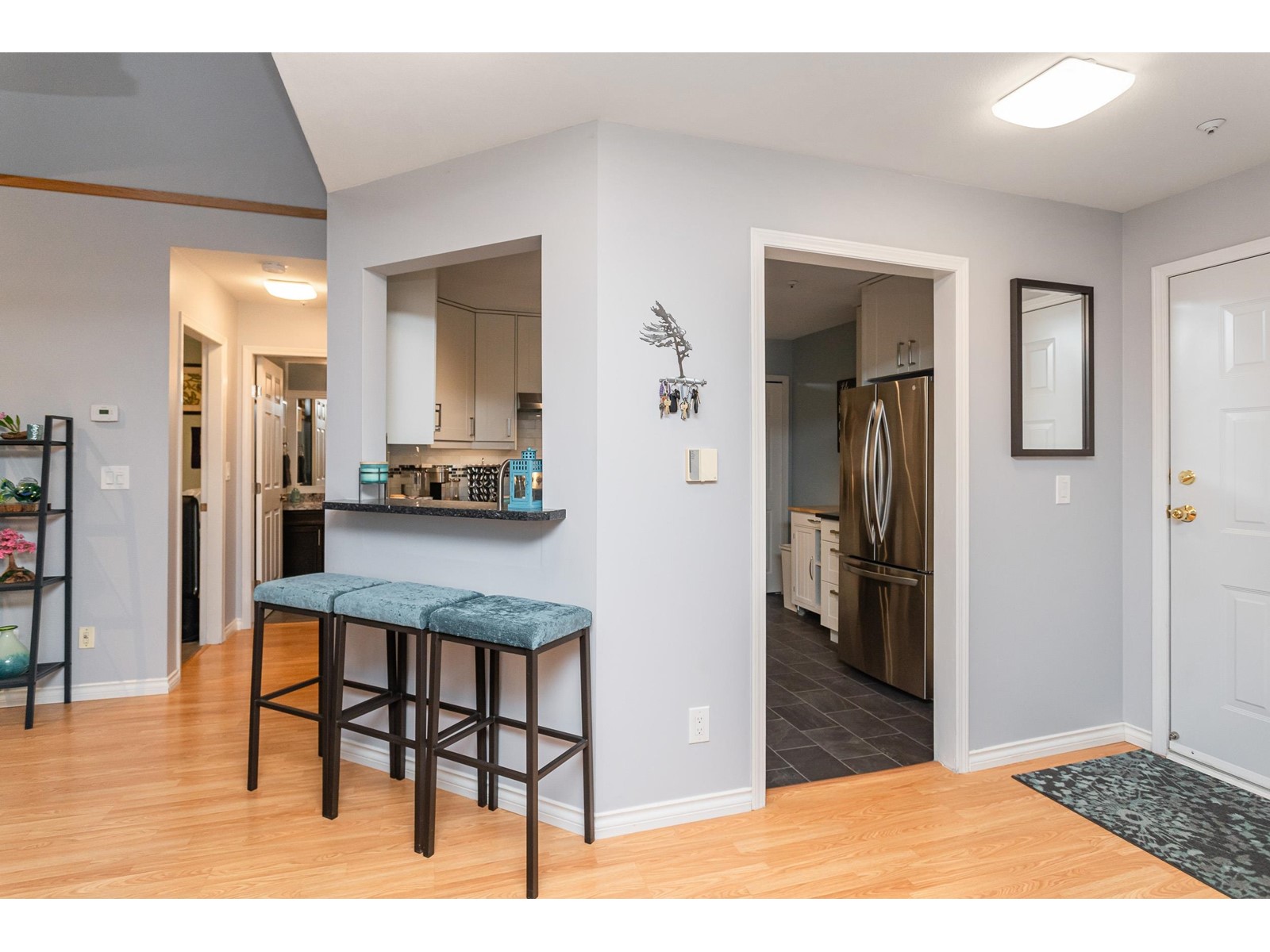 301 12088 66 Avenue, Surrey, British Columbia  V3W 1Z9 - Photo 5 - R2961962