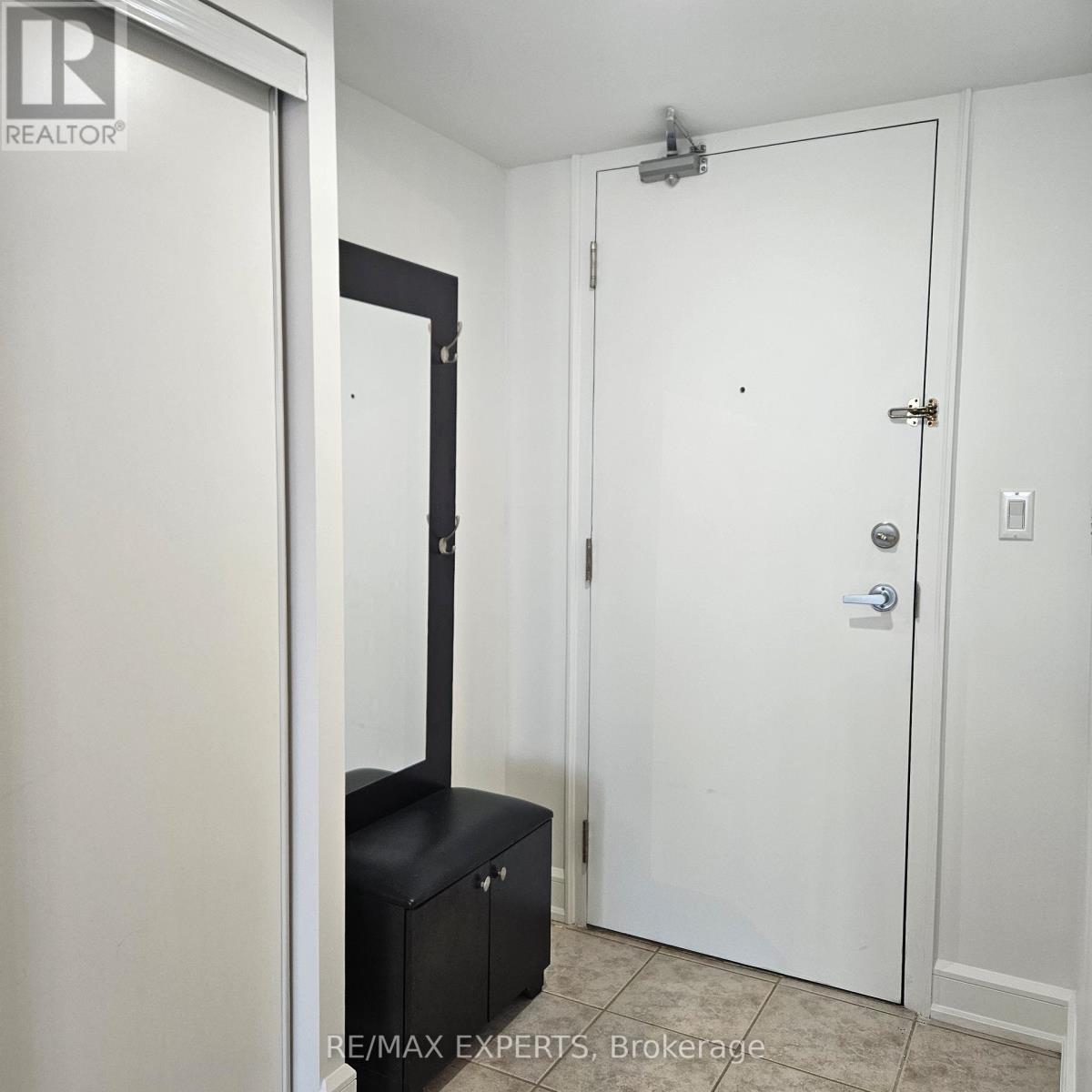 426 - 200 Manitoba Street, Toronto (Mimico), Ontario  M8Y 3Y9 - Photo 6 - W12021633