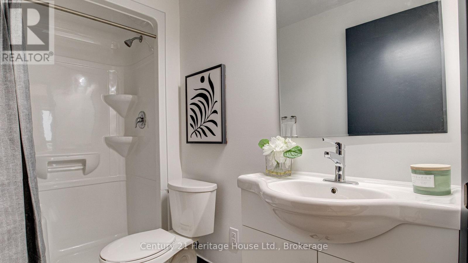 709 - 298 Hemlock Street, Waterloo, Ontario  N2L 0K8 - Photo 15 - X12021649