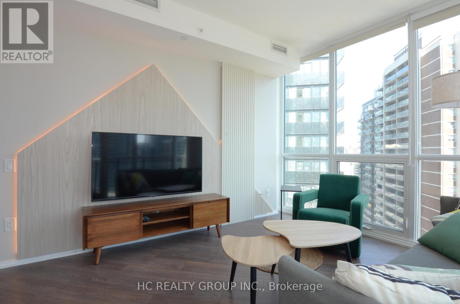 1815 - 45 Charles Street, Toronto, Ontario  M4Y 1S2 - Photo 2 - C12021652