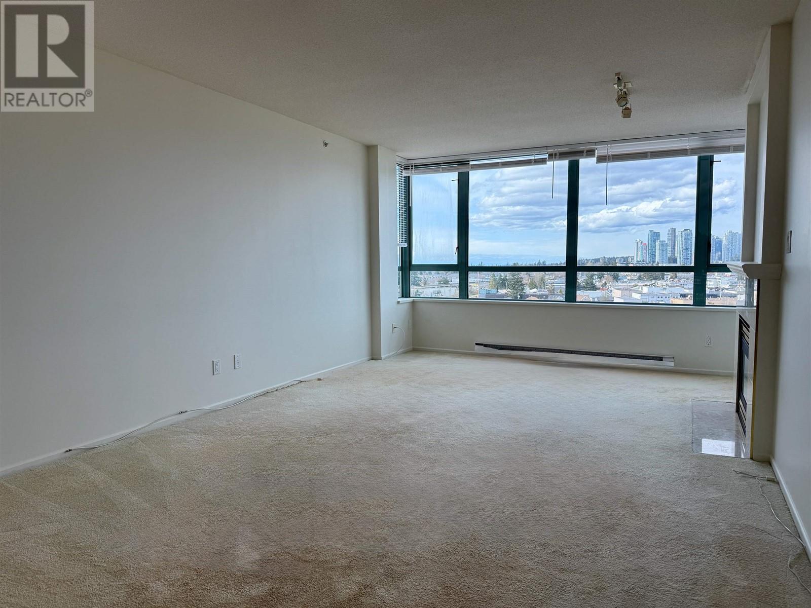 1302 6622 Southoaks Crescent, Burnaby, British Columbia  V5E 4K2 - Photo 3 - R2976567