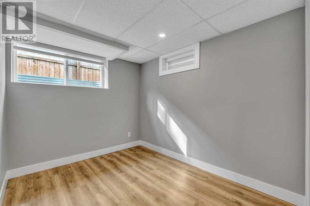 68 Kendall Place Sw, Calgary, Alberta  T2V 2J7 - Photo 32 - A2200944