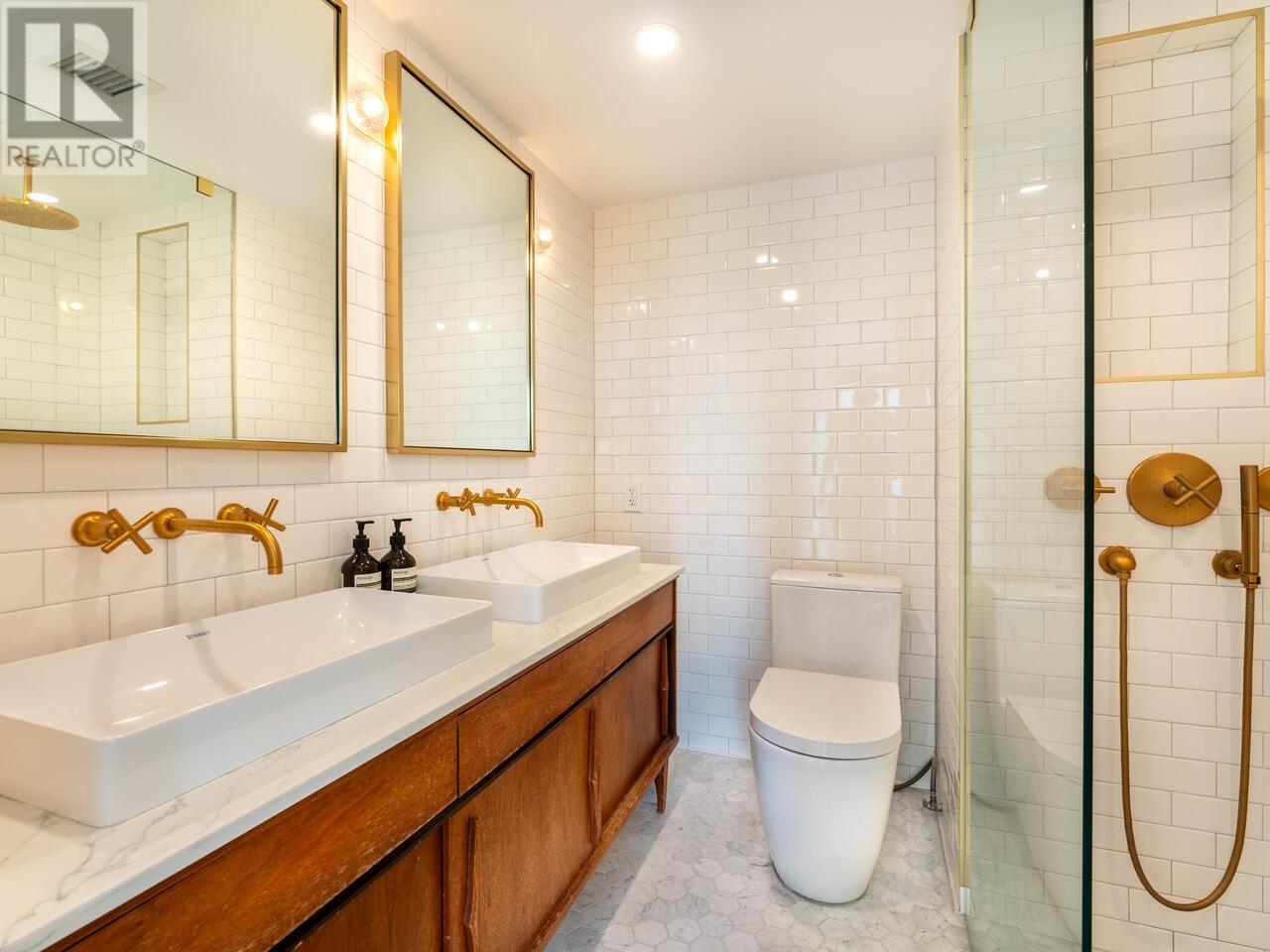 Listing Picture 17 of 20 : 604 1315 CARDERO STREET, Vancouver / 溫哥華 - 魯藝地產 Yvonne Lu Group - MLS Medallion Club Member