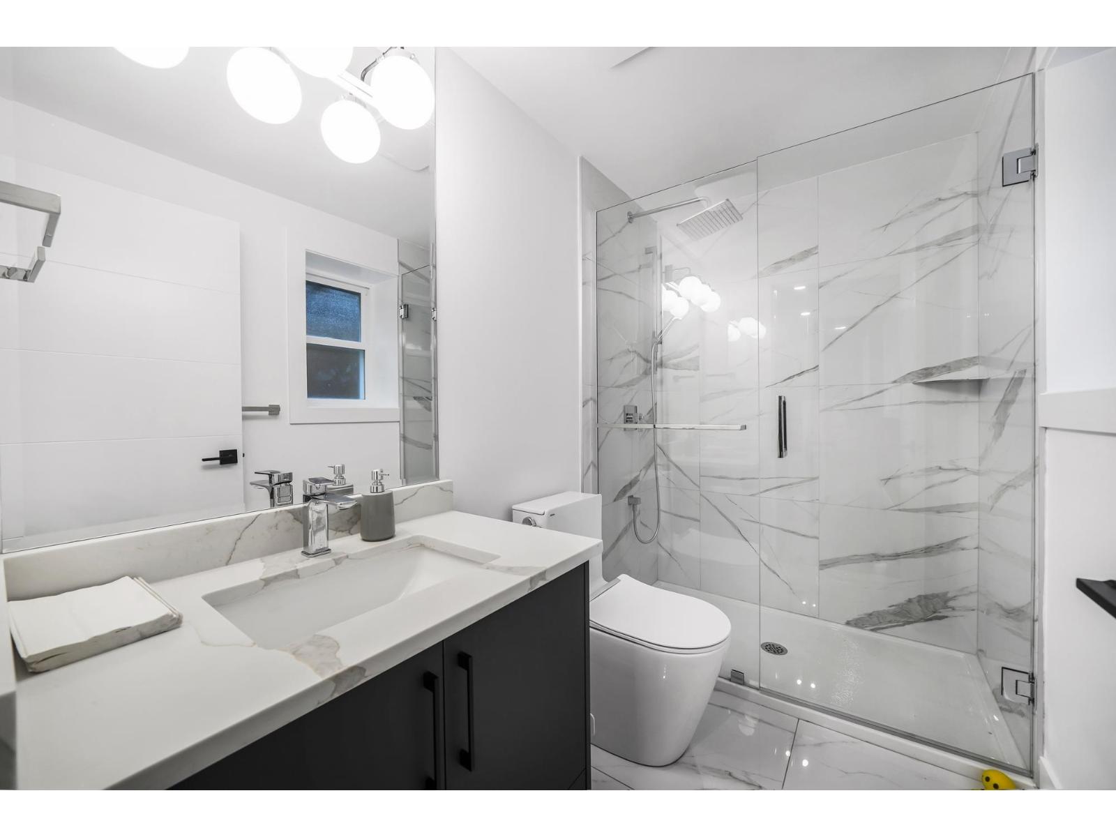 15908 Russell Avenue, White Rock, British Columbia  V4B 2S4 - Photo 22 - R2978231