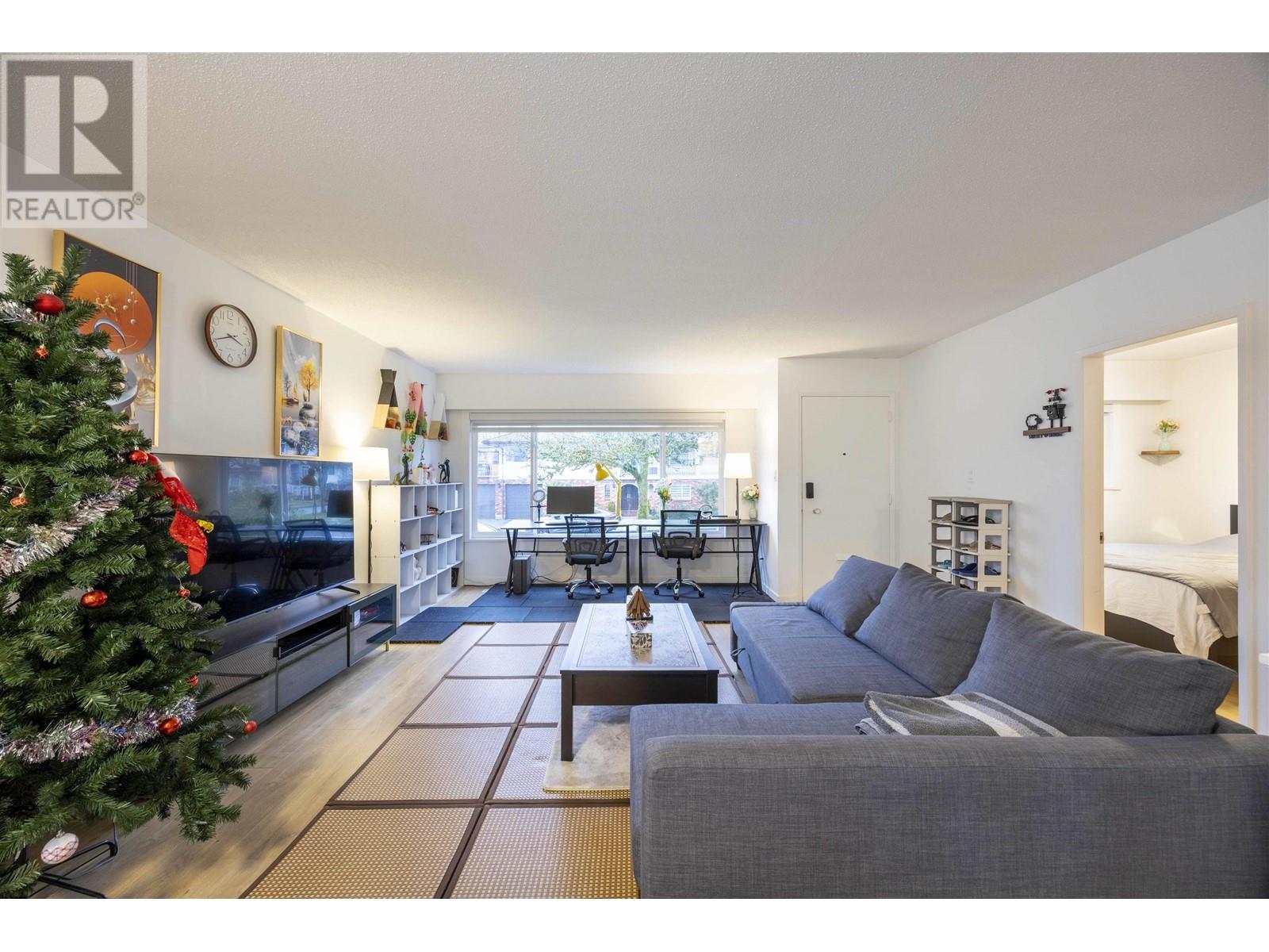 Listing Picture 6 of 31 : 6716 ROSS STREET, Vancouver / 溫哥華 - 魯藝地產 Yvonne Lu Group - MLS Medallion Club Member