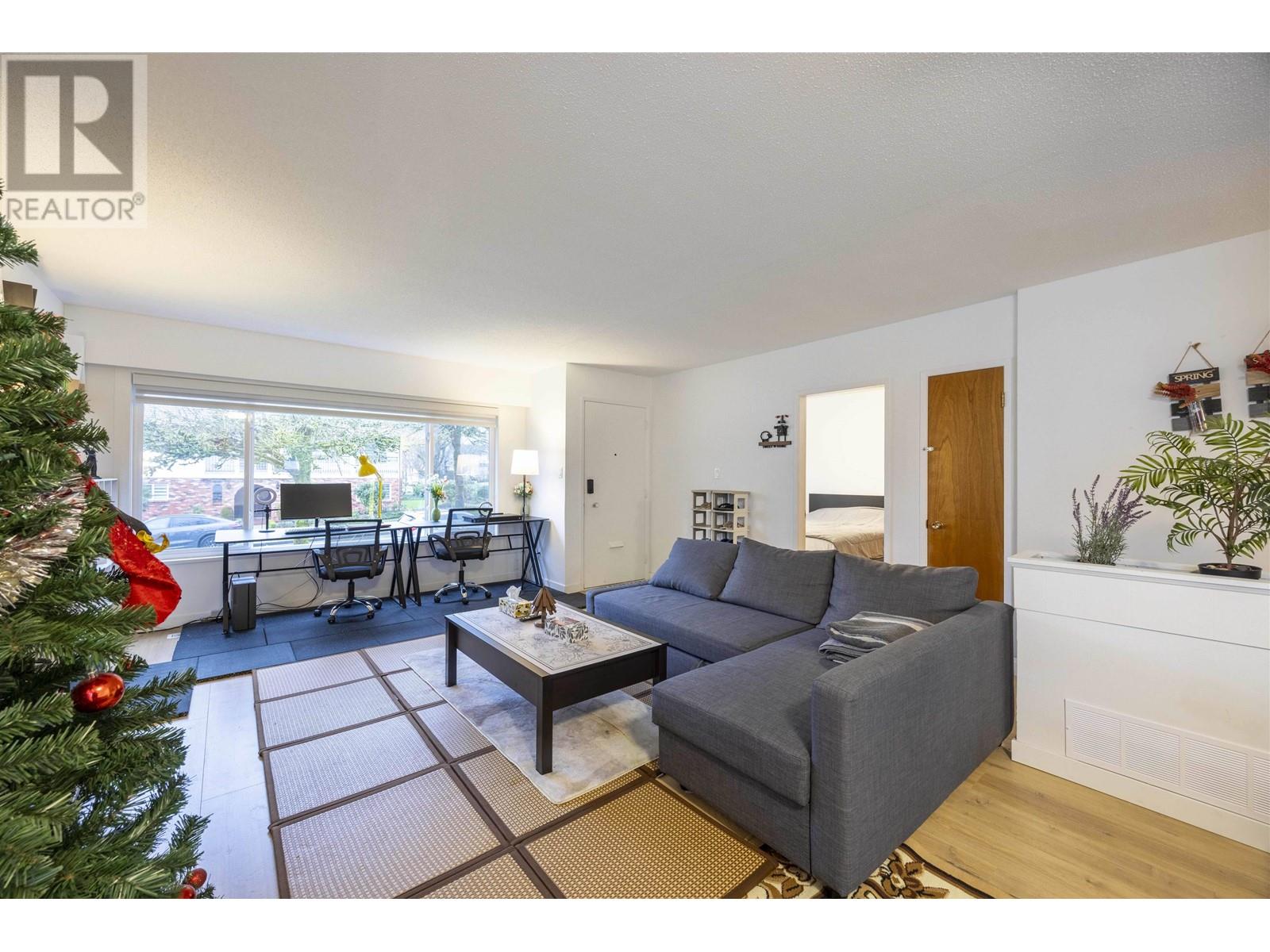 Listing Picture 5 of 31 : 6716 ROSS STREET, Vancouver / 溫哥華 - 魯藝地產 Yvonne Lu Group - MLS Medallion Club Member