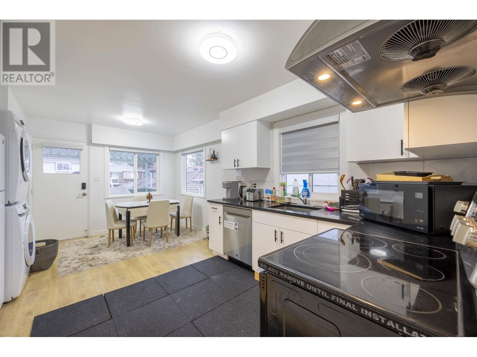 Listing Picture 10 of 31 : 6716 ROSS STREET, Vancouver / 溫哥華 - 魯藝地產 Yvonne Lu Group - MLS Medallion Club Member