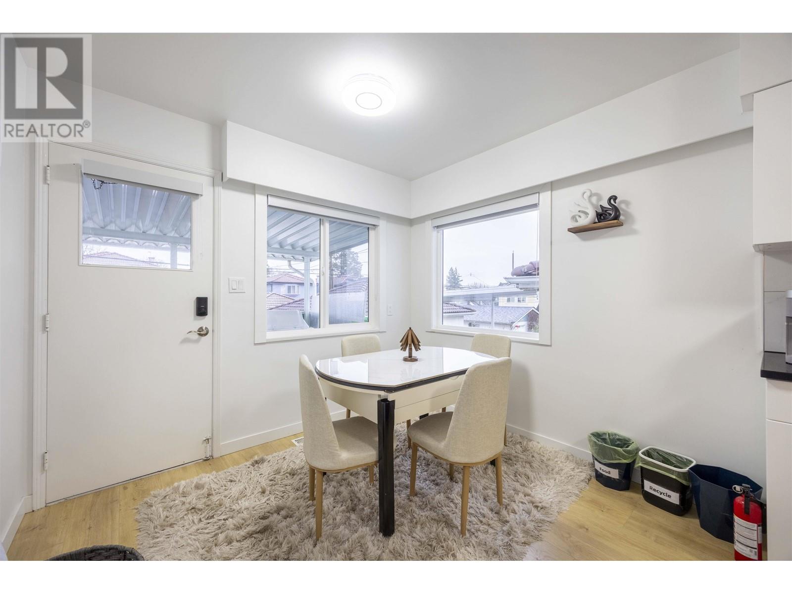 Listing Picture 12 of 31 : 6716 ROSS STREET, Vancouver / 溫哥華 - 魯藝地產 Yvonne Lu Group - MLS Medallion Club Member