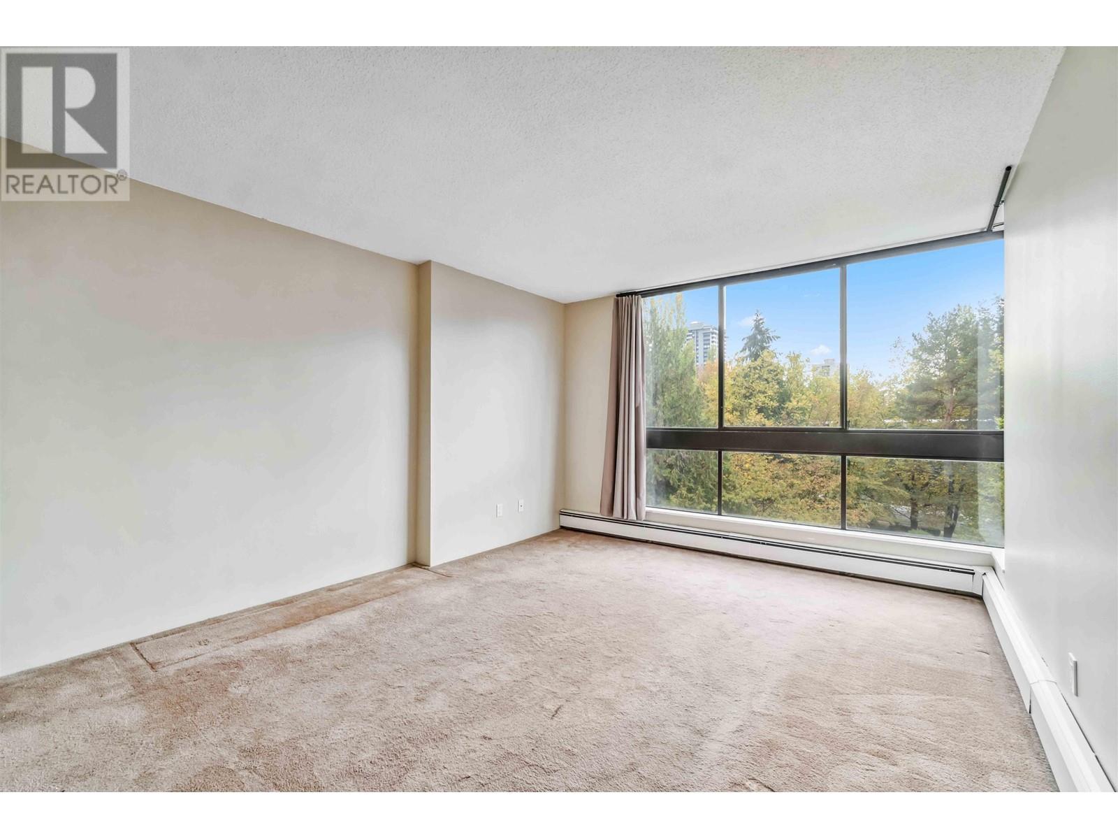 Listing Picture 4 of 36 : 403 9280 SALISH COURT, Burnaby / 本拿比 - 魯藝地產 Yvonne Lu Group - MLS Medallion Club Member