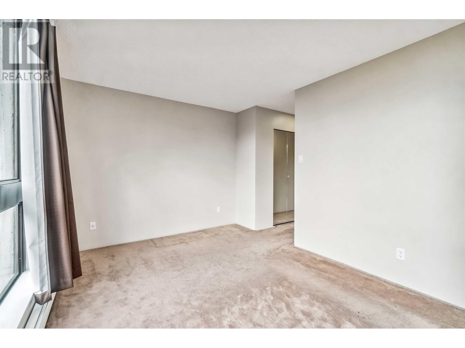 Listing Picture 16 of 36 : 403 9280 SALISH COURT, Burnaby / 本拿比 - 魯藝地產 Yvonne Lu Group - MLS Medallion Club Member
