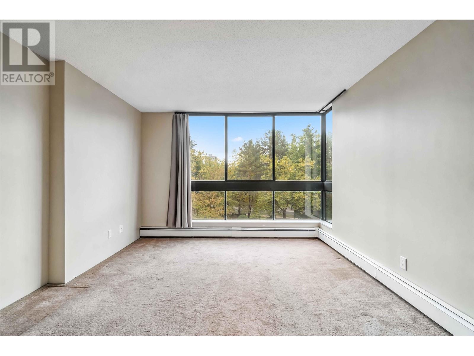 Listing Picture 3 of 36 : 403 9280 SALISH COURT, Burnaby / 本拿比 - 魯藝地產 Yvonne Lu Group - MLS Medallion Club Member