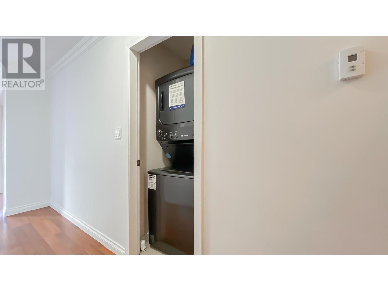 22950 Rogers Avenue, Maple Ridge, British Columbia  V2X 3Z9 - Photo 17 - R2977986