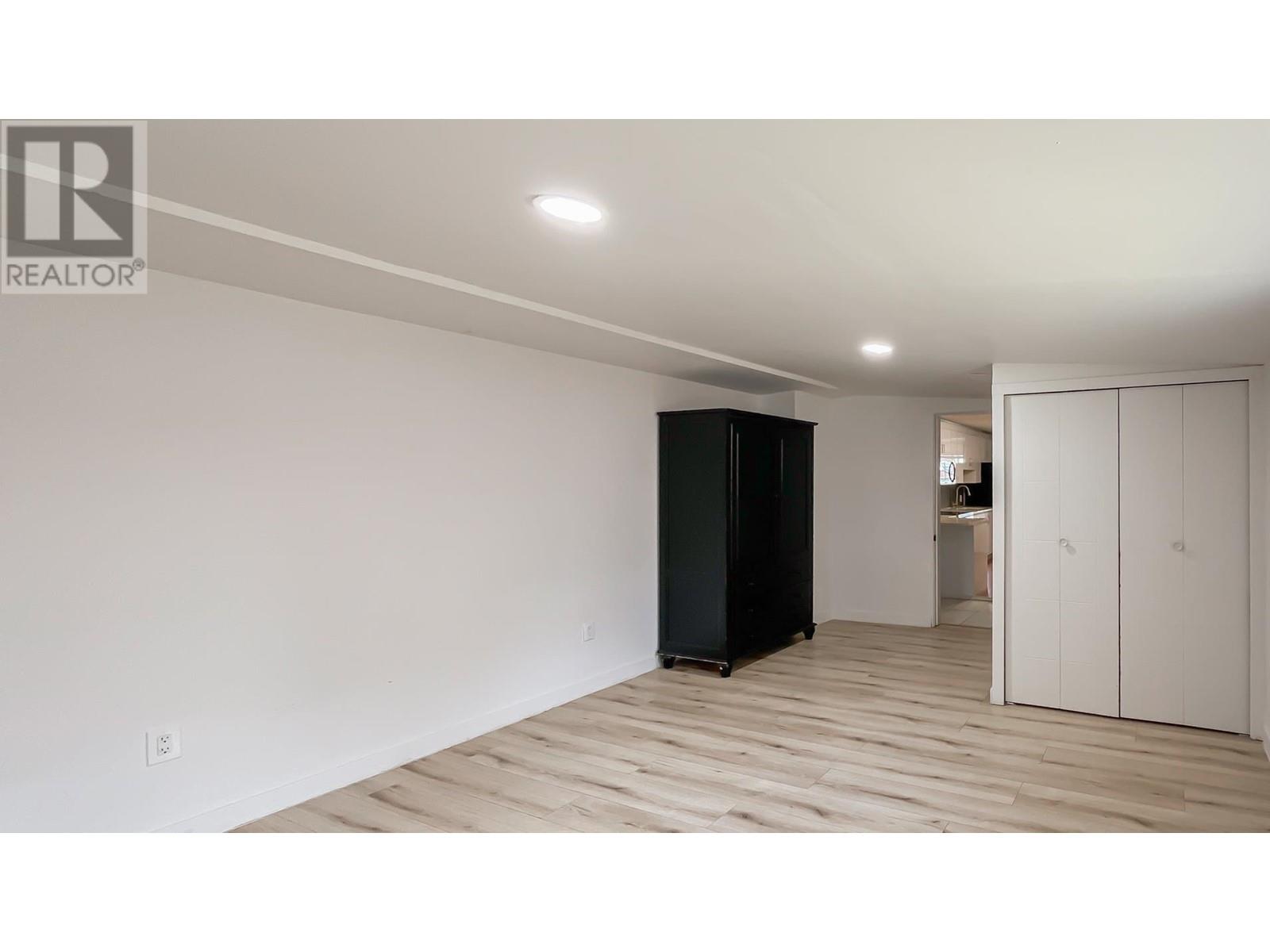 22950 Rogers Avenue, Maple Ridge, British Columbia  V2X 3Z9 - Photo 22 - R2977986