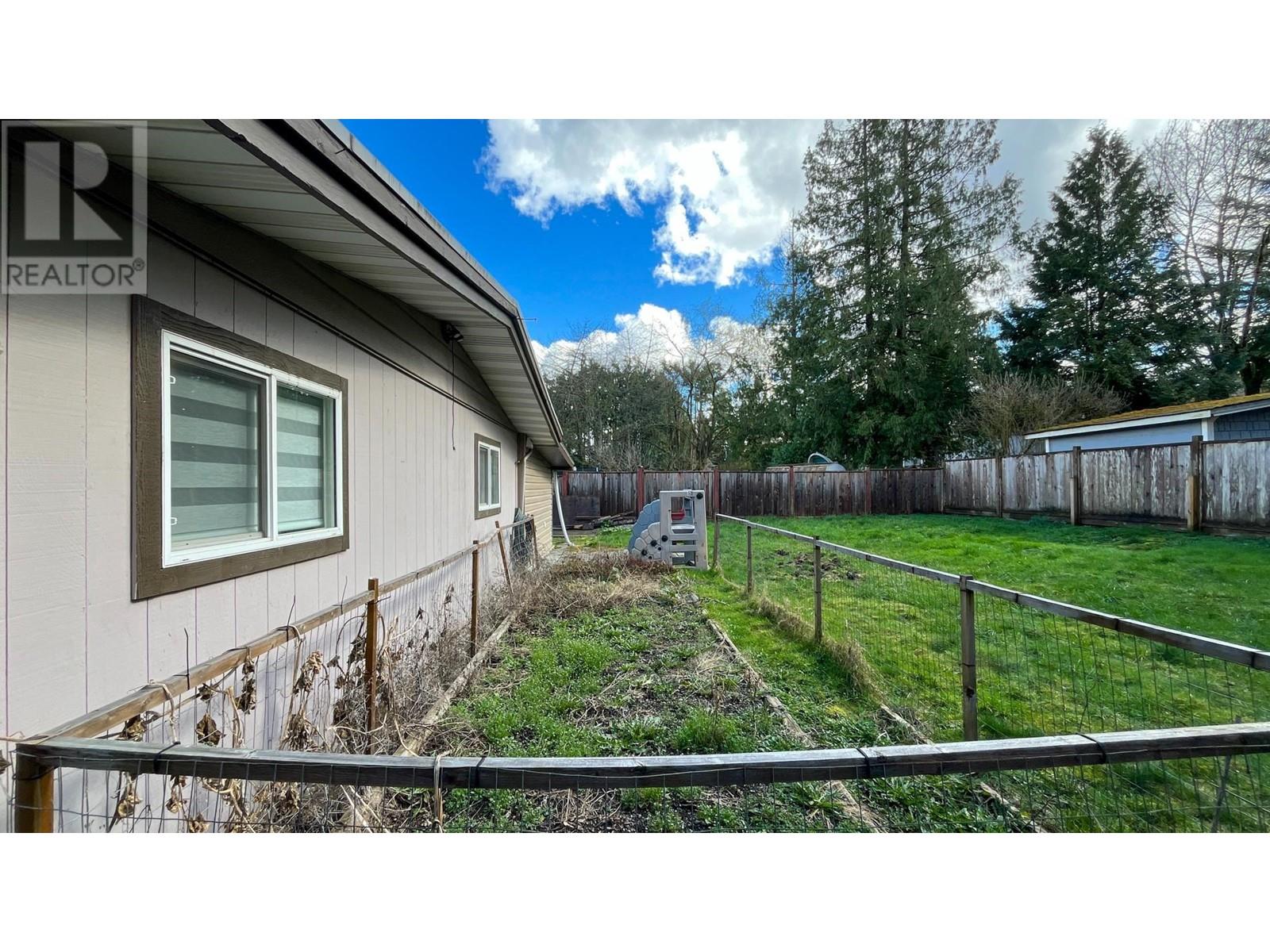 22950 Rogers Avenue, Maple Ridge, British Columbia  V2X 3Z9 - Photo 28 - R2977986