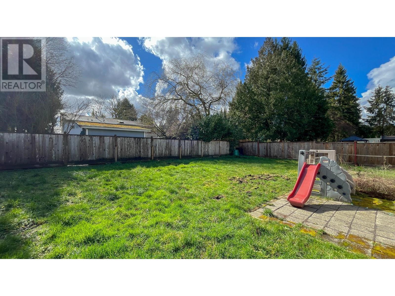 22950 Rogers Avenue, Maple Ridge, British Columbia  V2X 3Z9 - Photo 31 - R2977986