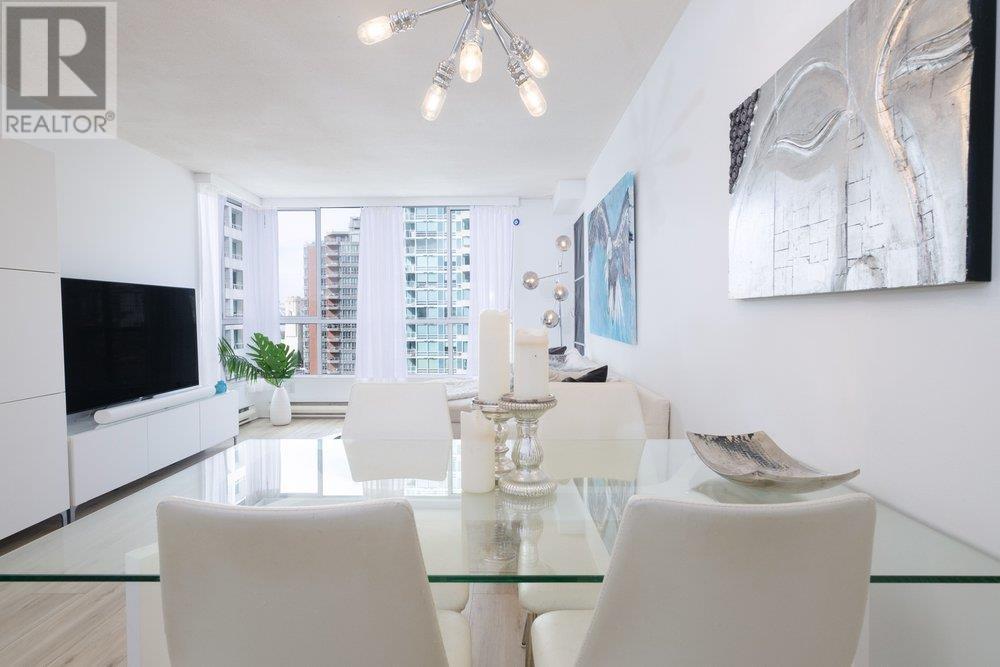 Listing Picture 10 of 24 : 1003 1500 HOWE STREET, Vancouver / 溫哥華 - 魯藝地產 Yvonne Lu Group - MLS Medallion Club Member